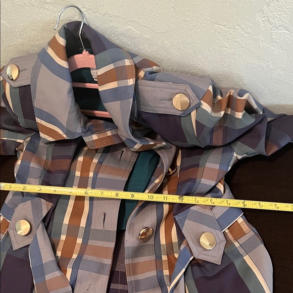 ( 0396) Women Plaid Trench Coat with Button Accents. “16 X 41” Long - Picture 4 of 7